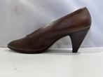 Manfield, maat 38,5 #vintage bruine pumps met motiefje, Bruin, Verzenden, Zo goed als nieuw, Schoenen met hoge hakken