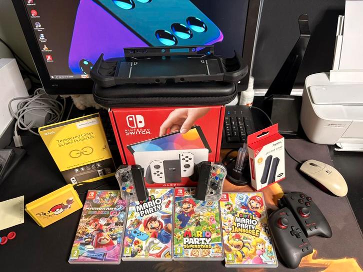 Switch OLED wit + veel extra’s & games – compleet, Spelcomputers en Games, Spelcomputers | Nintendo Switch, Zo goed als nieuw