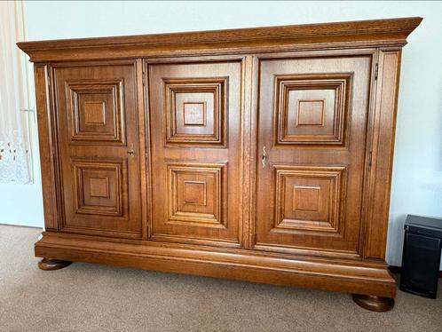 Vintage 3 deurs Eiken.  kast Dressoir Buffetkast Servieskast, Huis en Inrichting, Kasten | Dressoirs, Zo goed als nieuw, 200 cm of meer