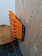 vintage space age oranje krantenbak voor aan de wand, Huis en Inrichting, Woonaccessoires | Krantenbakken en Lectuurbakken, Ophalen of Verzenden