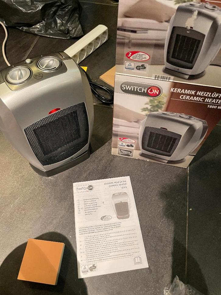 Keramische kachel heater 1800 W, Huis en Inrichting, Kachels, Nieuw, Vrijstaand, Overige soorten, Elektrisch, Ophalen of Verzenden