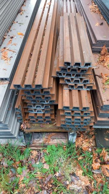 Restpartijtje weo35 teak ntw. beschikbaar voor biedingen