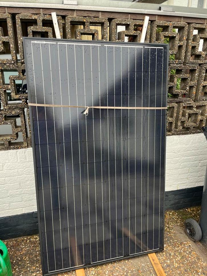 Zonnepanelen (4 stuks) - Unimensolar US260M60B-3BB, Doe-het-zelf en Verbouw, Zonnepanelen en Toebehoren, Zo goed als nieuw, Paneel