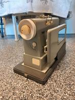 Pfaff Naaimachine - Klassiek en Betrouwbaar, Hobby en Vrije tijd, Naaimachines en Toebehoren, Ophalen, Gebruikt, Naaimachine, Pfaff