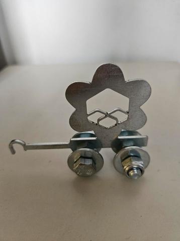 Miniatuur aanhangwagentje (10 x 7 cm) beschikbaar voor biedingen