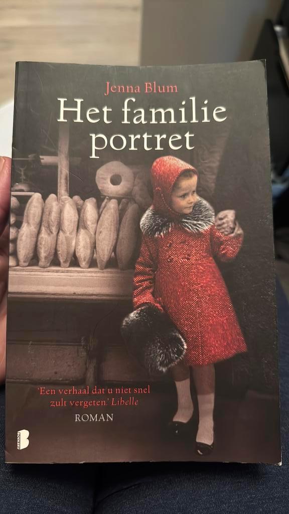 Jenna Blum - Het Familieportret, Boeken, Literatuur, Zo goed als nieuw, Ophalen of Verzenden