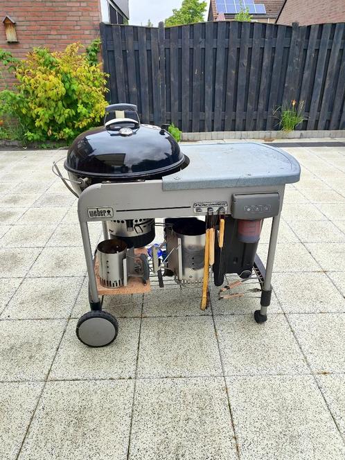 Weber Performer Deluxe, gietijzer, gasaanst. en veel extra's, Tuin en Terras, Houtskoolbarbecues, Gebruikt, Met accessoires, Ophalen