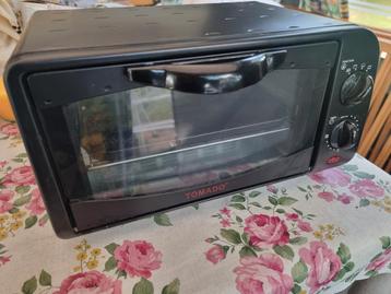 Kleine oven beschikbaar voor biedingen