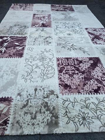 Mooi Vloerkleed - Patchwork Design beschikbaar voor biedingen
