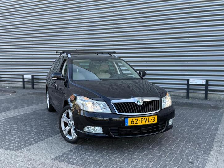 Skoda Octavia Combi 1.2 TSI 105PK Elegance XENON|NAVI|NIEUWE, Auto's, Skoda, Bedrijf, Te koop, Octavia, ABS, Airbags, Airconditioning