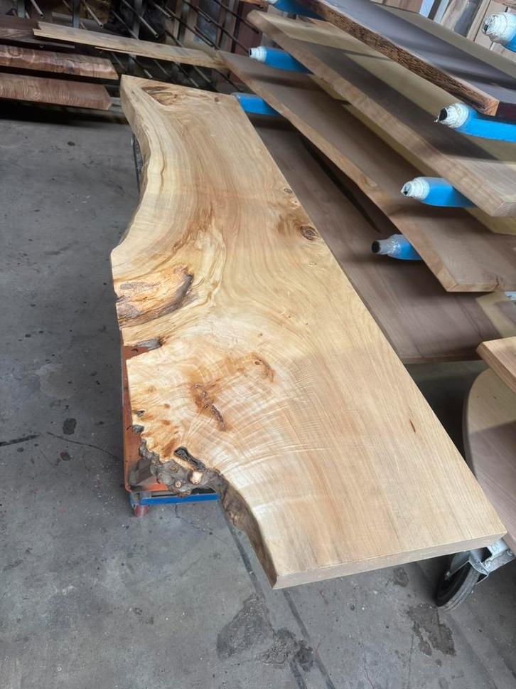 Wandplank tv meubel plank, Doe-het-zelf en Verbouw, Hout en Planken, Zo goed als nieuw, Plank, Overige houtsoorten, Minder dan 200 cm