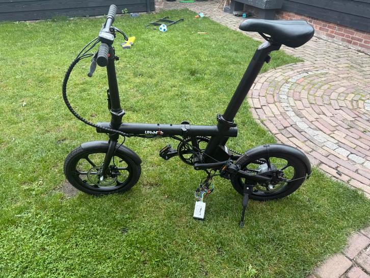 Urmob FLD16 compacte opvouwbare  E-Bike, Fietsen en Brommers, Fietsen | Vouwfietsen, Zo goed als nieuw, 20 inch of meer, Totaal opvouwbaar