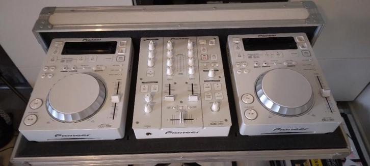 Witte Pioneer set met cdj/djm-350, flightcase en monitors, Muziek en Instrumenten, Dj-sets en Draaitafels, Gebruikt, Dj-set, Pioneer
