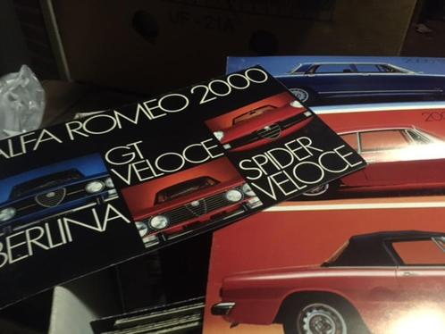 Alfa Romeo 2000 Berlina GT Spider Veloce brochure/autofolder, Boeken, Auto's | Folders en Tijdschriften, Zo goed als nieuw, Alfa Romeo
