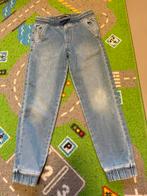 Jogger (Spijkerbroek) maat 122, Ophalen of Verzenden, Zo goed als nieuw, Jongen, Broek