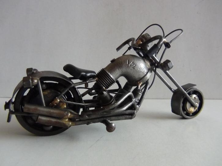 Miniatuur model motor Harley Davidson van metaal L107, Verzamelen, Automerken, Motoren en Formule 1, Zo goed als nieuw, Motoren