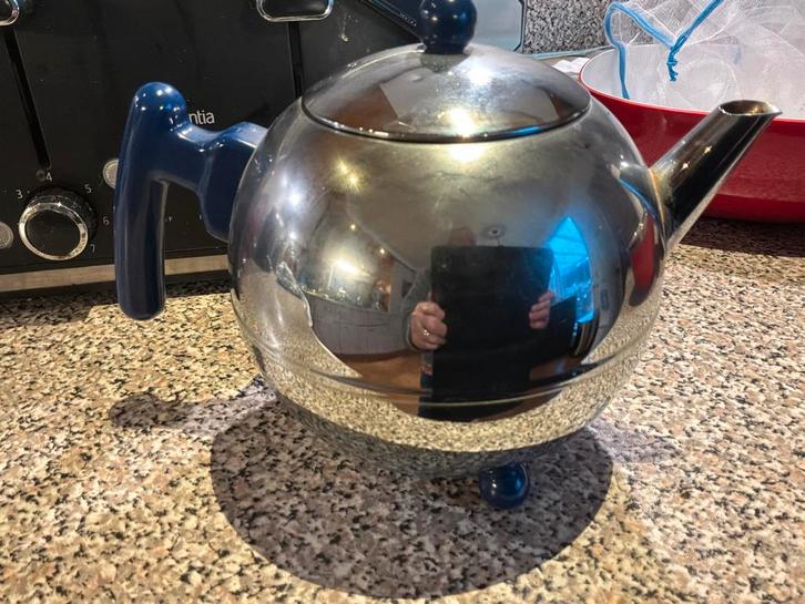 Byredomeijer Dubbelwandige Theepot met blauw handvat, Huis en Inrichting, Keuken | Keukenbenodigdheden, Zo goed als nieuw, Ophalen of Verzenden