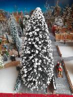 Grote boom voor in een kerstdorp., Diversen, Kerst, Ophalen of Verzenden, Zo goed als nieuw