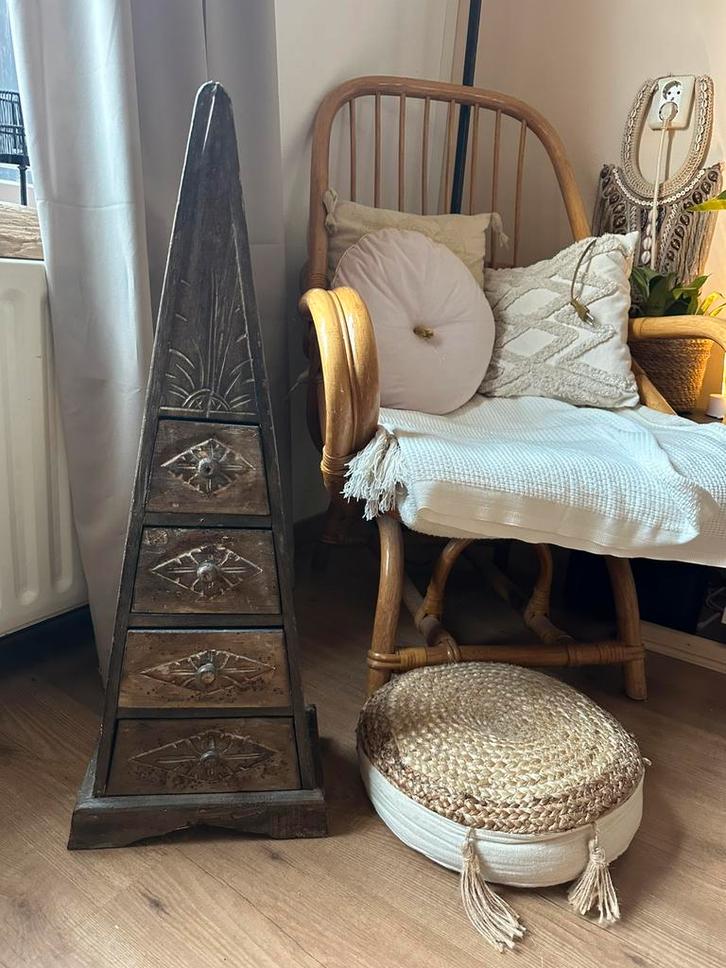 Houten piramide kast met vier lades - klein formaat, Huis en Inrichting, Kasten | Ladekasten, Gebruikt, Minder dan 100 cm, 50 tot 100 cm