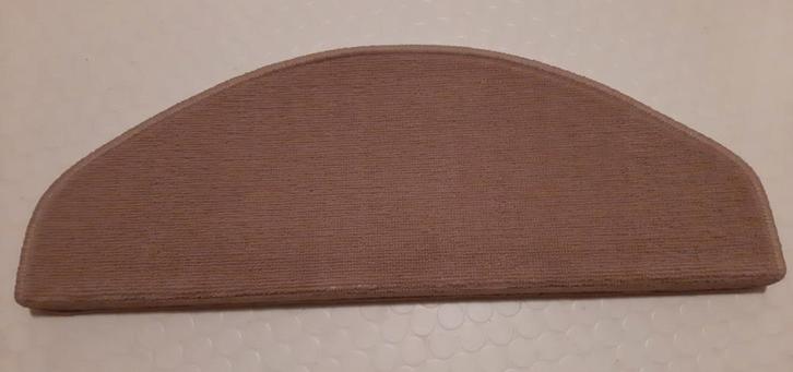 MOET NU WEG!!!! TRAP MATJES TRAP MATTEN HALVE MAANTJES TRAP, Huis en Inrichting, Stoffering | Vloerbedekking, Nieuw, Tapijt, Crème