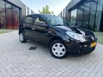 Dacia Sandero 1.2 Lauréate Airco Elek pakket NL Auto NAP, Voorwielaandrijving, Euro 5, Stof, Gebruikt