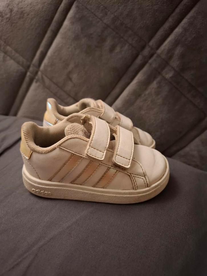 Adidas Grand Court Schoenen - Maat 21, Kinderen en Baby's, Babykleding | Schoentjes en Sokjes, Gebruikt, Meisje, Schoentjes, Verzenden