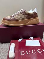 Gucci Sneakers Maat 44 - Nieuw!, Kleding | Heren, Schoenen, Bruin, Nieuw, Ophalen of Verzenden, Sneakers of Gympen
