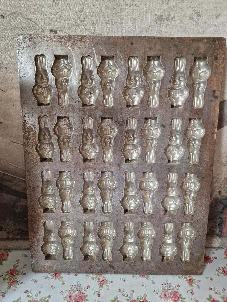 Oude bonbon chocolademal paashazen paashaas, Antiek en Kunst, Antiek | Keukenbenodigdheden, Ophalen of Verzenden