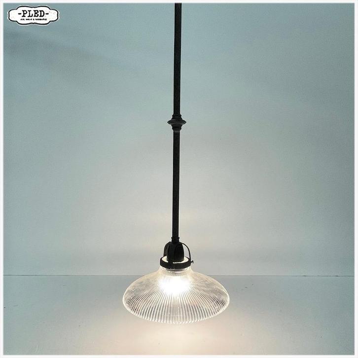 Oude Holophane pendellamp / messing pendel, Huis en Inrichting, Lampen | Hanglampen, Gebruikt, 50 tot 75 cm, Glas, Overige materialen