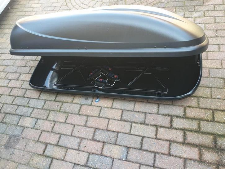 In goede staat grote THULE Ocean200M zwarte dakkoffer skibox, Auto diversen, Dakkoffers, Zo goed als nieuw, Ophalen of Verzenden