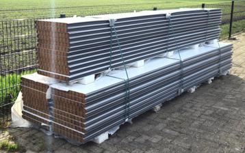 Gelegenheidspartij - Isolerende kunststof klikpanelen beschikbaar voor biedingen