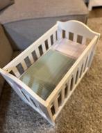 Houten poppenledikant, Kinderen en Baby's, Speelgoed | Poppen, Ophalen of Verzenden, Gebruikt