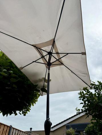 Gebruikte Stokparasol - Kantelbaar voor op Balkon beschikbaar voor biedingen