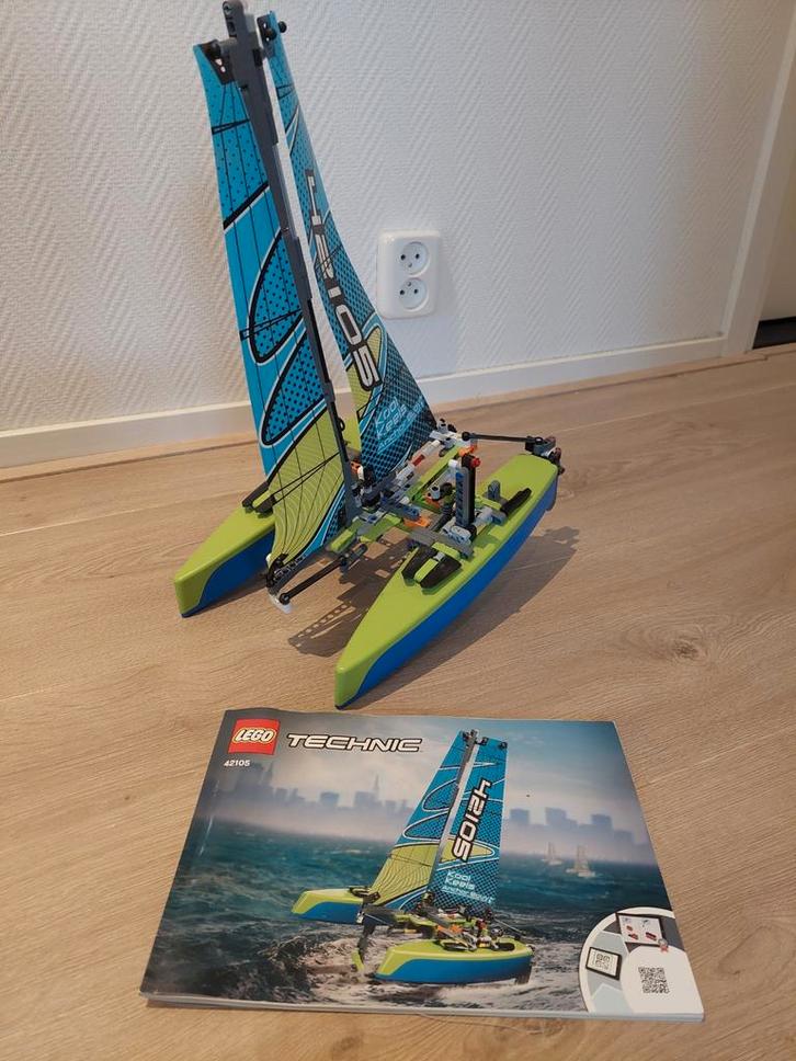 Lego Technic 42105 Catamaran - Compleet!, Kinderen en Baby's, Speelgoed | Duplo en Lego, Zo goed als nieuw, Lego, Complete set