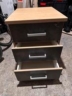 Nachtkastje 3 lades, Ophalen, Zo goed als nieuw, Hout, Minder dan 45 cm