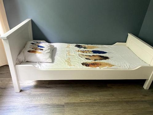 3-delige set - Bed met bijpassende kleding- en nachtkast, Huis en Inrichting, Slaapkamer | Bedden, Gebruikt, Eenpersoons, 90 cm
