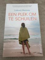 Een plek om te schuilen - Lidewij Martens, Boeken, Ophalen of Verzenden, Gelezen, Lidewij Martens