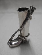 Zilveren vintage hanger paard rijlaars met zweep nr.419, Overige voorstellingen, Verzenden, Zo goed als nieuw, Zilver