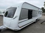 LMC Exquisit 695 VIP 2017 | Mover | Queensbed, Caravans en Kamperen, Schokbreker, Bedrijf, Treinzit, 6 tot 7 meter