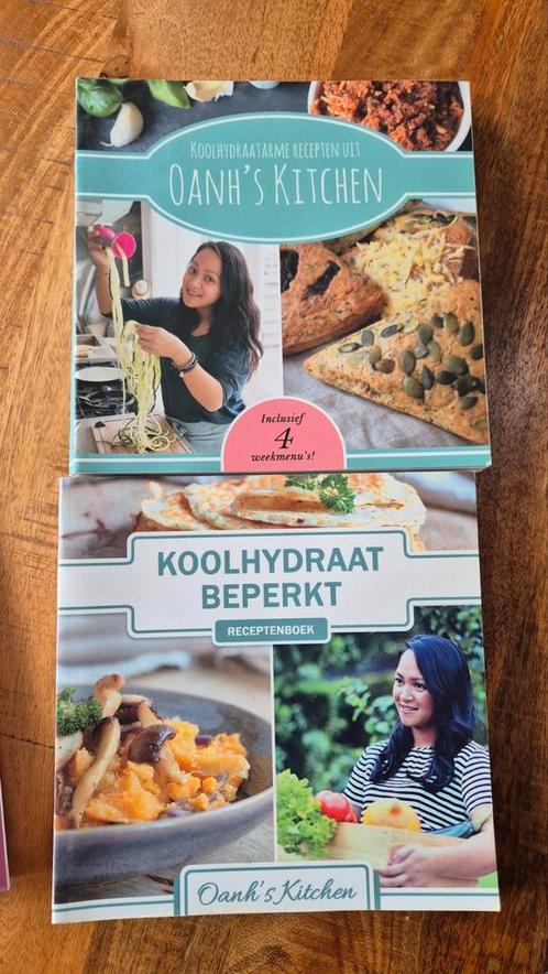 2 boeken Oanh Ha Thi Ngoc - Koolhydraatbeperkt Receptenboek, Boeken, Kookboeken, Zo goed als nieuw, Ophalen of Verzenden