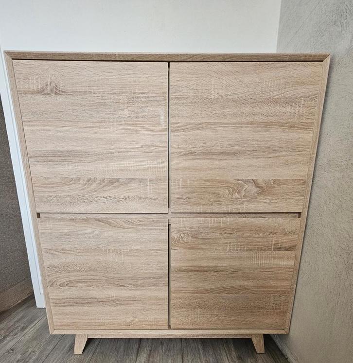 Woood Raval Opbergkast, Huis en Inrichting, Kasten | Dressoirs, Gebruikt, 100 tot 150 cm, 25 tot 50 cm, Met deur(en), Met plank(en)