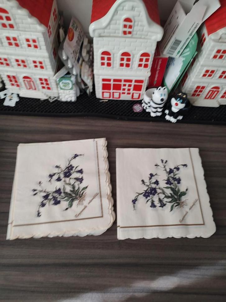 Vintage Botanica Papieren Servetten, Huis en Inrichting, Keuken | Textiel, Ophalen of Verzenden