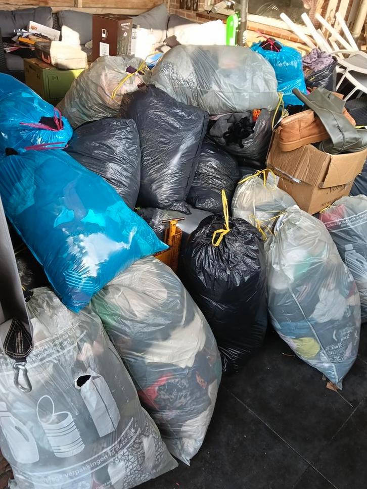 Meer dan 1600 goede, veel merk, kleding. Grote partij, Kleding | Dames, Overige Dameskleding, Zo goed als nieuw, Ophalen