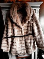Mooie creme kleurige nepbontjas maat 44, Kleding | Dames, Jassen | Winter, Atmosphere, Beige, Maat 42/44 (L), Ophalen of Verzenden