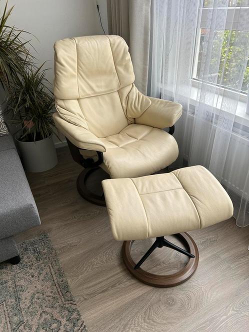 Luxe Stressless relax fauteuil met voetbank in nieuwstaat!, Huis en Inrichting, Fauteuils, Zo goed als nieuw, Hout, 75 tot 100 cm