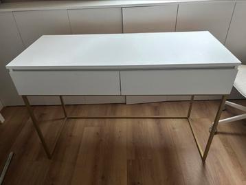 Kaptafel Vesper Navudi beschikbaar voor biedingen