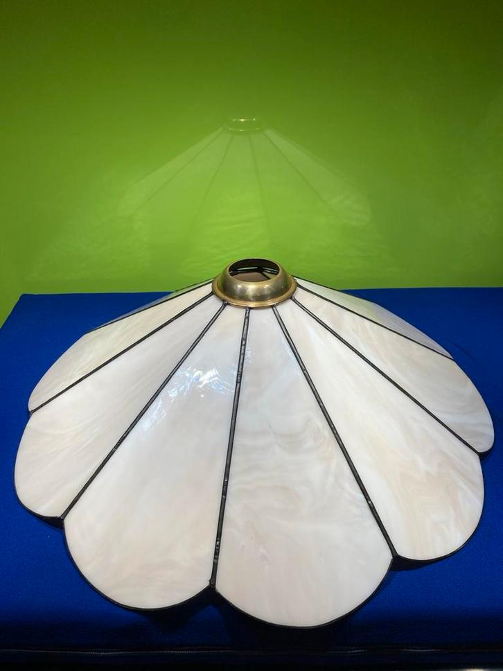 Tiffany Stijl Lampenkap - Wit Opaline Glas - 48cm, Huis en Inrichting, Lampen | Lampenkappen, Gebruikt, Minder dan 25 cm, Rond