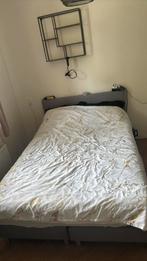 Grijze boxspring zonder matrassen gratis op te halen, Huis en Inrichting, Slaapkamer | Complete slaapkamers, Ophalen, Zo goed als nieuw