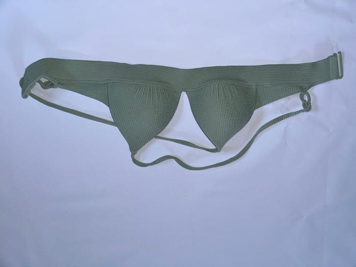 H&M bikini top 34 70 A in ~~nieuw~~ staat, Kleding | Dames, Badmode en Zwemkleding, Zo goed als nieuw, Bikini, Groen, Verzenden