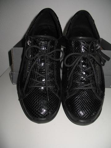 ECCO Leren Croco Zwart Sneakers Soft 5 Maar 39 beschikbaar voor biedingen